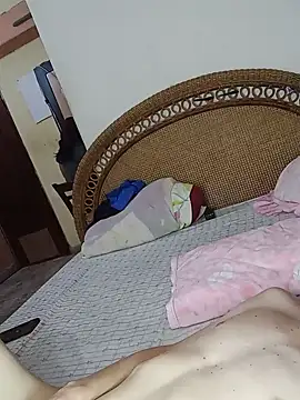 Snapshot of Milfvalesk chatting on 01.31.25 Milfvalesk online show from 01.31.25