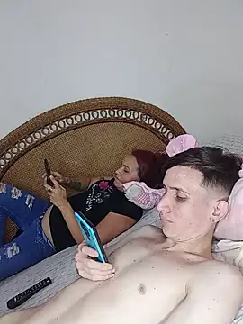 Snapshot of Milfvalesk chatting on 03.12.25 Milfvalesk online show from 03.12.25