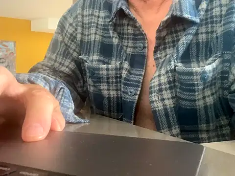 Snapshot of Toy-Daddy chatting on 09.13.25 Toy-Daddy online show from 09.13.25