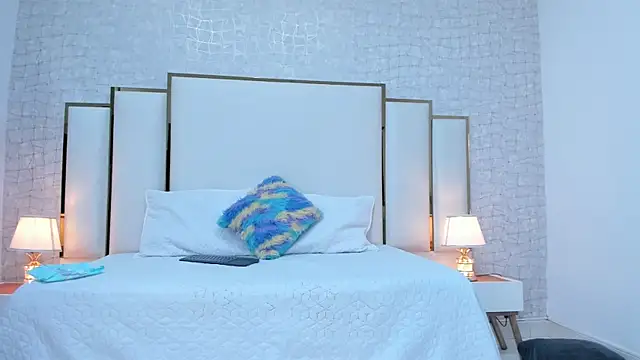 Victoriaa millers online show from 01.19.25