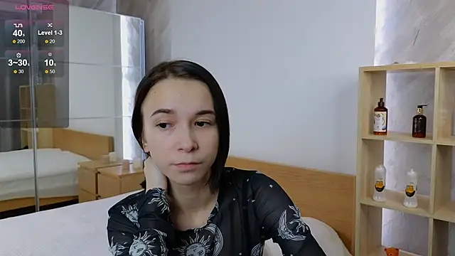 LilithStrangfor online show from 12.04.24