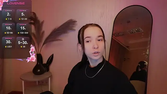 LilithStrangfor online show from 03.19.25