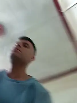 Snapshot of ShoweryCetus chatting on 11.01.25 ShoweryCetus online show from 11.01.25