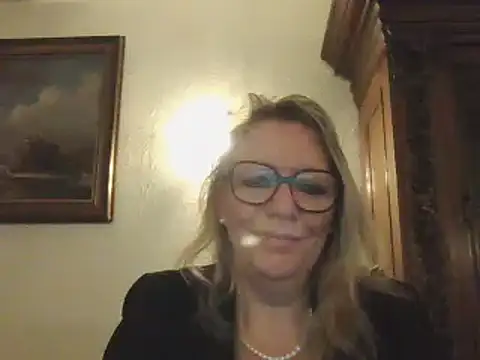 Silkesquirt online show from 12.02.24