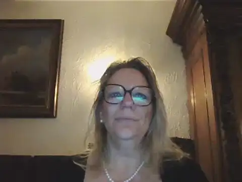Silkesquirt online show from 12.13.24