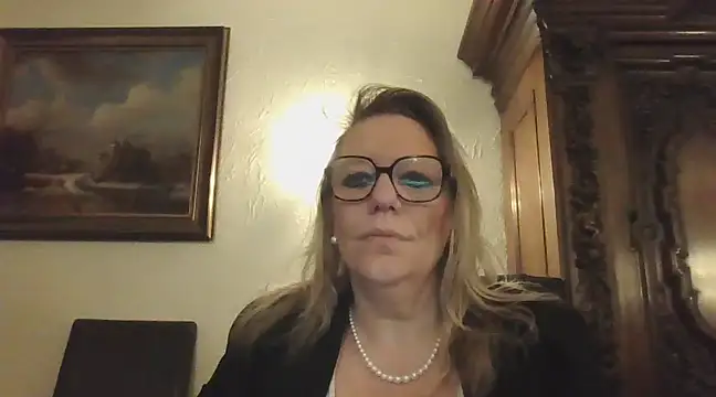 Silkesquirt online show from 01.20.25