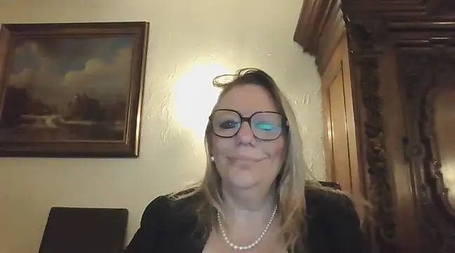 Silkesquirt online show from 01.21.25