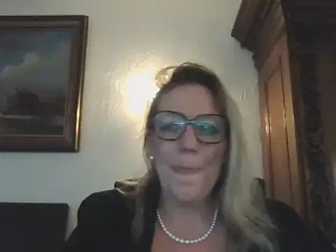 Silkesquirt online show from 01.24.25