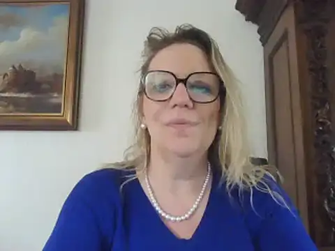 Silkesquirt online show from 02.21.25