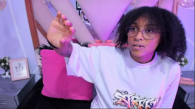 Elith noa online show from 01.19.25