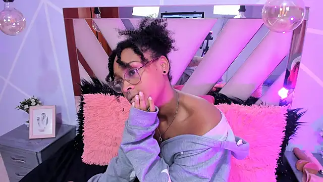 Elith noa online show from 01.31.25