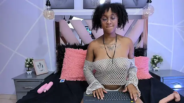 Elith noa online show from 02.09.25