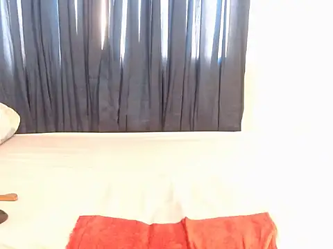 SexyMbalee online show from 10.24.25