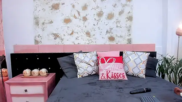 BERGINY  online show from 03.11.25