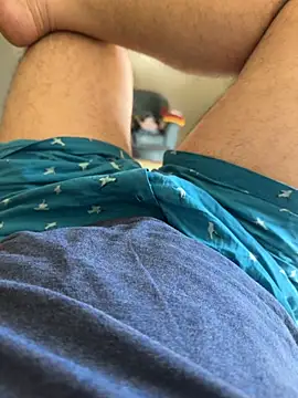 Snapshot of versatile_guy01 chatting on 11.09.25 versatile guy01 online show from 11.09.25