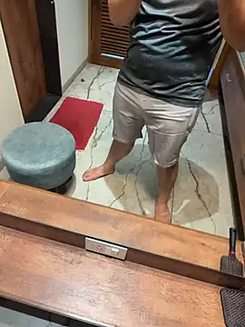 versatile guy01 online show from 02.09.26