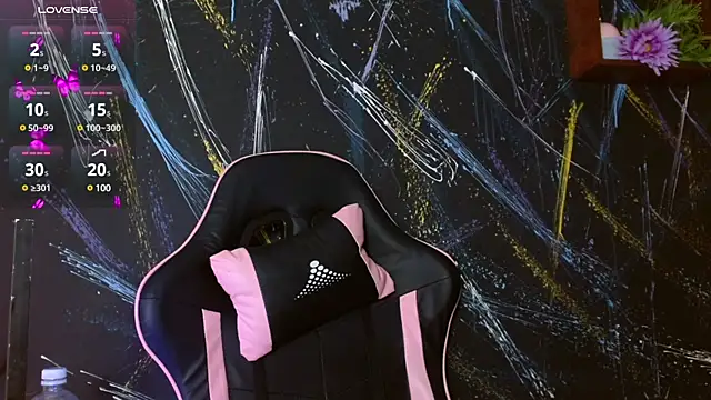 Snapshot of Mariannagp chatting on 02.05.25 Mariannagp online show from 02.05.25