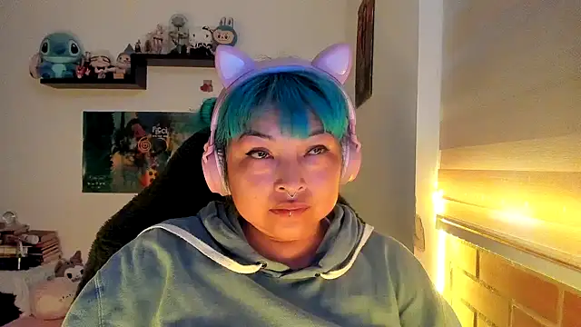 Shaddycute  online show from 02.02.26