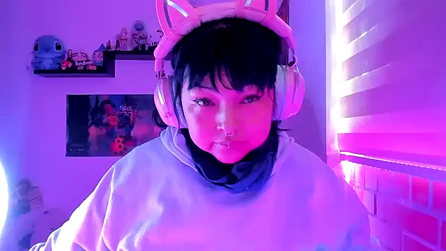 Shaddycute  online show from 02.20.26