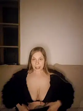 katiestevens online show from 11.23.25