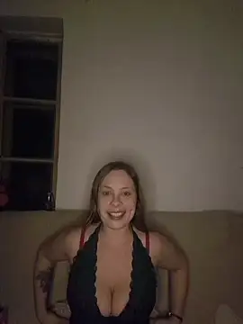 katiestevens online show from 12.21.25