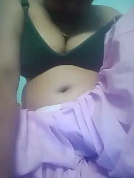 Snapshot of Mona-Singh chatting on 02.19.25 Mona-Singh online show from 02.19.25