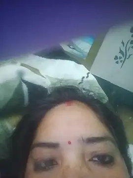 Snapshot of Mona-Singh chatting on 02.24.25 Mona-Singh online show from 02.24.25