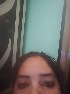 Snapshot of Mona-Singh chatting on 02.26.25 Mona-Singh online show from 02.26.25