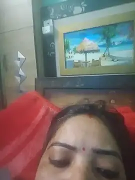 Snapshot of Mona-Singh chatting on 03.21.25 Mona-Singh online show from 03.21.25