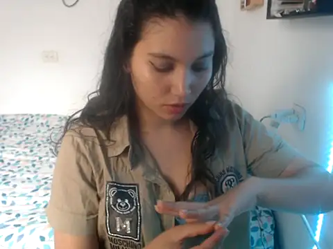 HannaKlein online show from 10.07.25