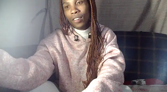 Snapshot of hoittytoittyxx chatting on 02.13.25 hoittytoittyxx online show from 02.13.25