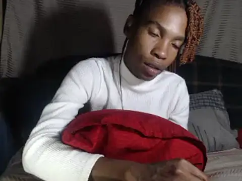 Snapshot of hoittytoittyxx chatting on 02.16.25 hoittytoittyxx online show from 02.16.25