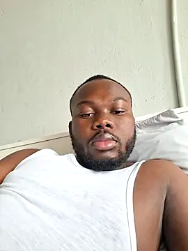 Snapshot of LaughRiotX chatting on 10.27.25 LaughRiotX online show from 10.27.25