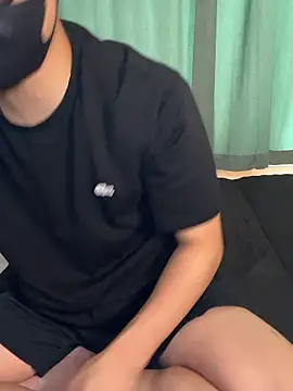 Snapshot of JP-MINT_oO_investigation_ chatting on 10.03.25 JP-MINT oO investigation  online show from 10.03.25