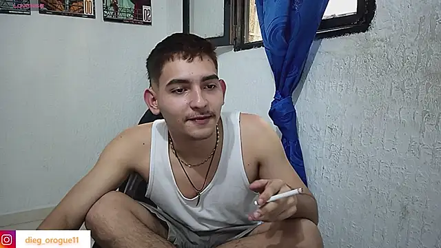 Snapshot of DiegoRogue_ chatting on 01.18.25 DiegoRogue  online show from 01.18.25