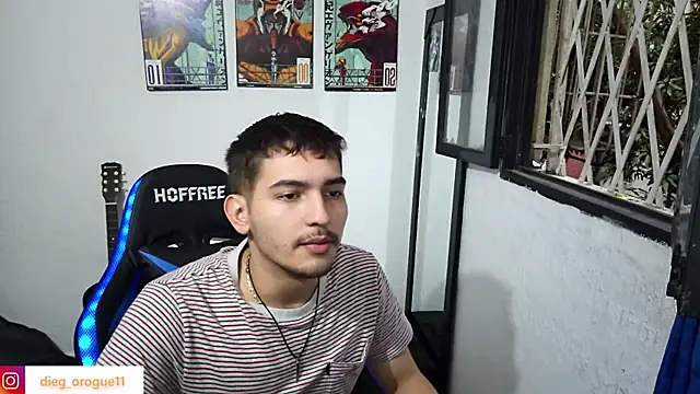 Snapshot of DiegoRogue_ chatting on 02.09.25 DiegoRogue  online show from 02.09.25