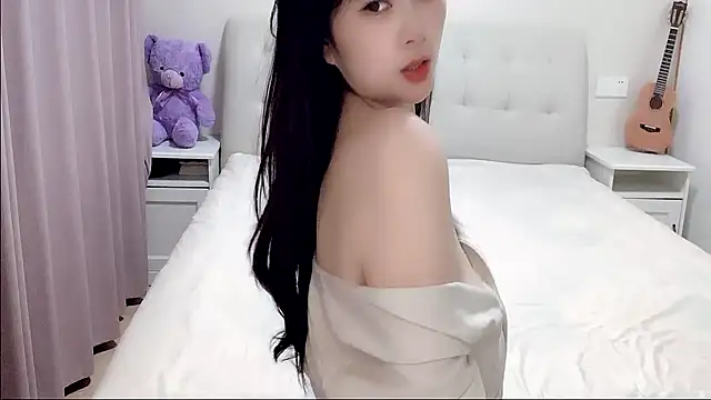 aisha123123 online show from 10.25.25