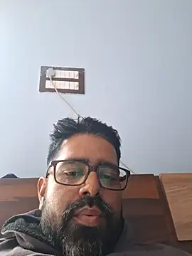 Snapshot of bewolf_17 chatting on 01.14.25 bewolf 17 online show from 01.14.25