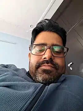 Snapshot of bewolf_17 chatting on 02.04.25 bewolf 17 online show from 02.04.25