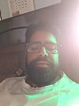 Snapshot of bewolf_17 chatting on 09.16.25 bewolf 17 online show from 09.16.25