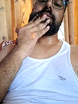 Snapshot of bewolf_17 chatting on 10.03.25 bewolf 17 online show from 10.03.25