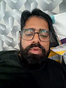 Snapshot of bewolf_17 chatting on 10.29.25 bewolf 17 online show from 10.29.25