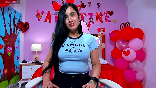 Miia harper  online show from 02.04.25