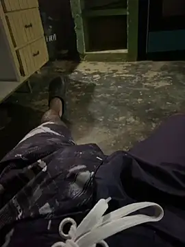 Snapshot of Sur1711 chatting on 11.21.25 Sur1711 online show from 11.21.25