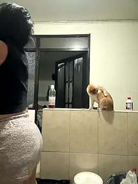 karenlennox1 online show from 09.18.25