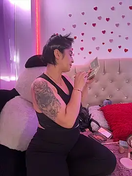 karenlennox1 online show from 03.08.26