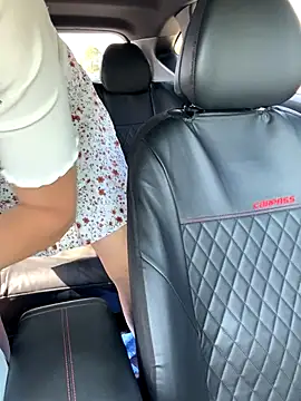 Cherry-red-xo online show from 09.19.25