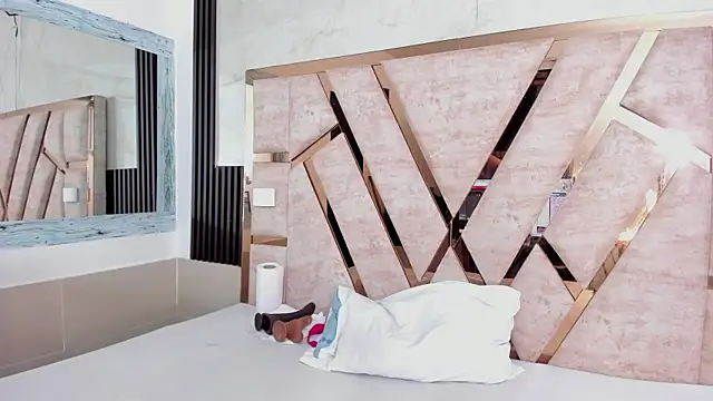 molly sweetee online show from 09.21.25