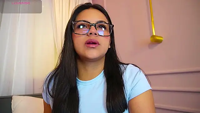 Snapshot of Sophia_wilsonn_ chatting on 09.16.25 Sophia wilsonn  online show from 09.16.25