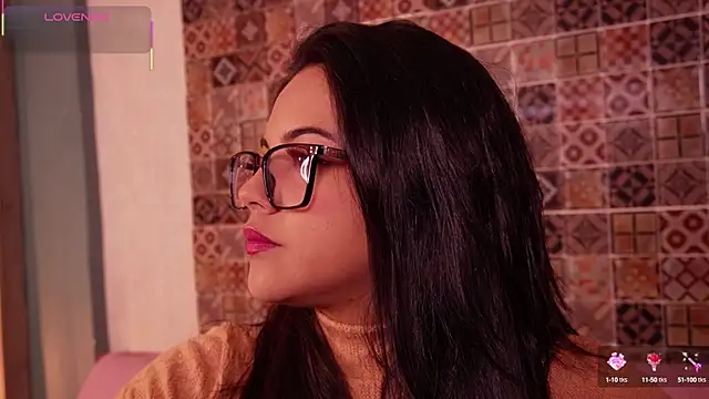 Snapshot of Sophia_wilsonn_ chatting on 10.26.25 Sophia wilsonn  online show from 10.26.25